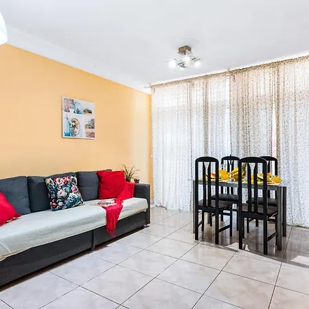 12 Amarilla Bay 2 Bedrooms, Swimming Pool *